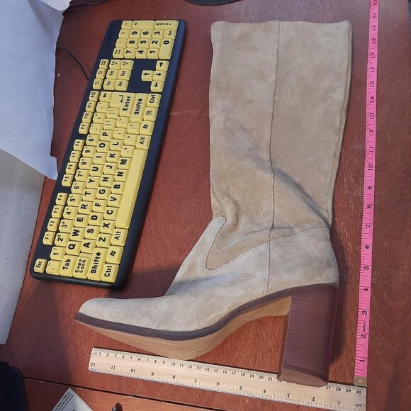 Vince Camuto Pearlanie Over Knee Boot Suede Beige Sz12 New With Defect - Picture 3 of 7